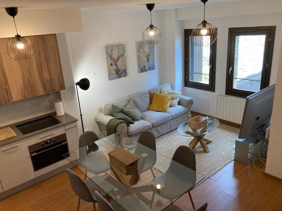 Con Encanto En Holiday home Hecho